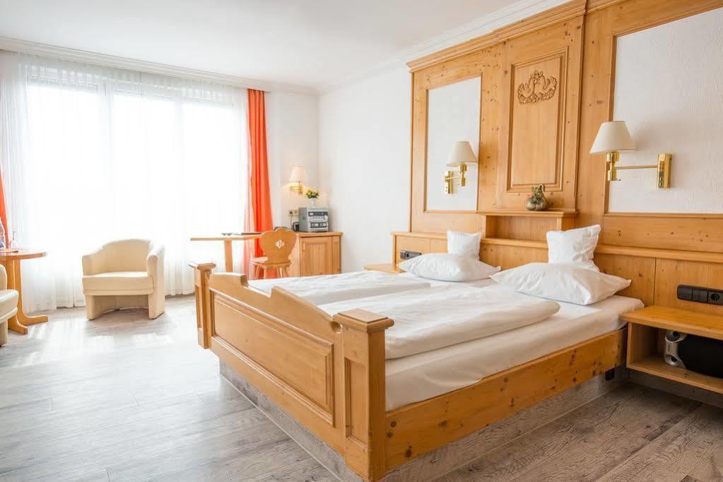Kubler Stars Hotel Карлсруе Екстериор снимка